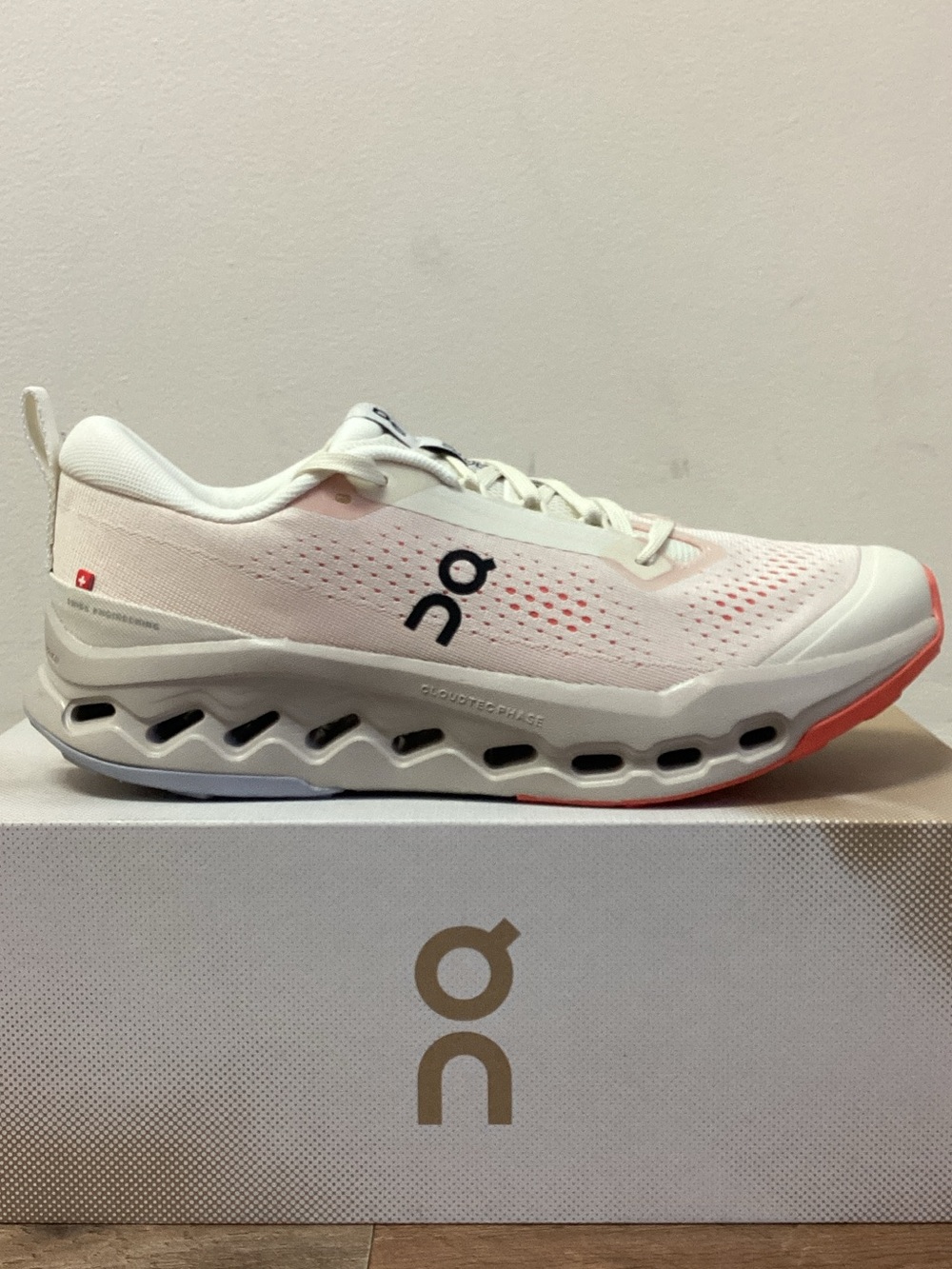 Men’s ON CloudSurfer Trail 2